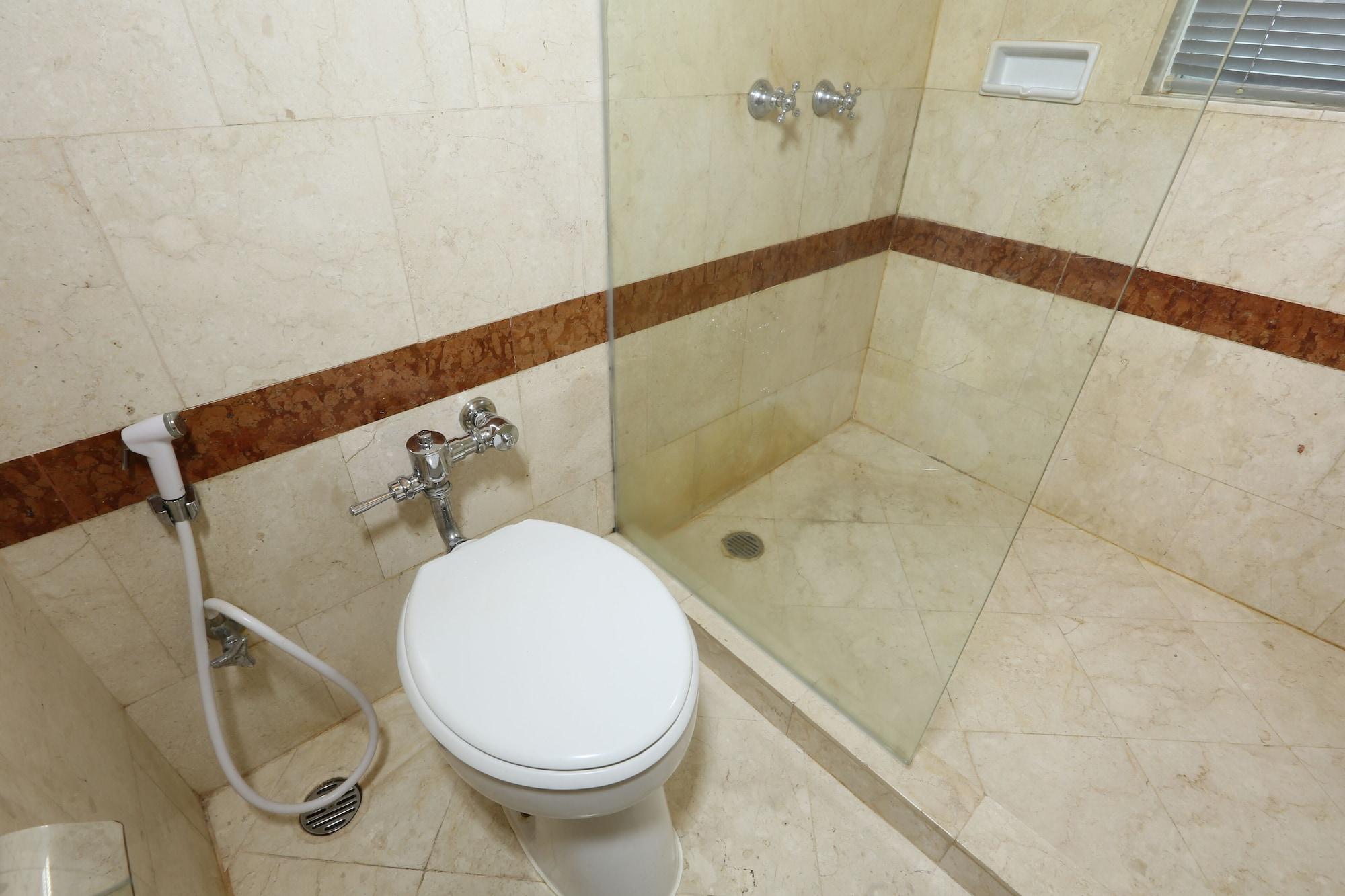 Hotel Santika Понтианак Экстерьер фото
