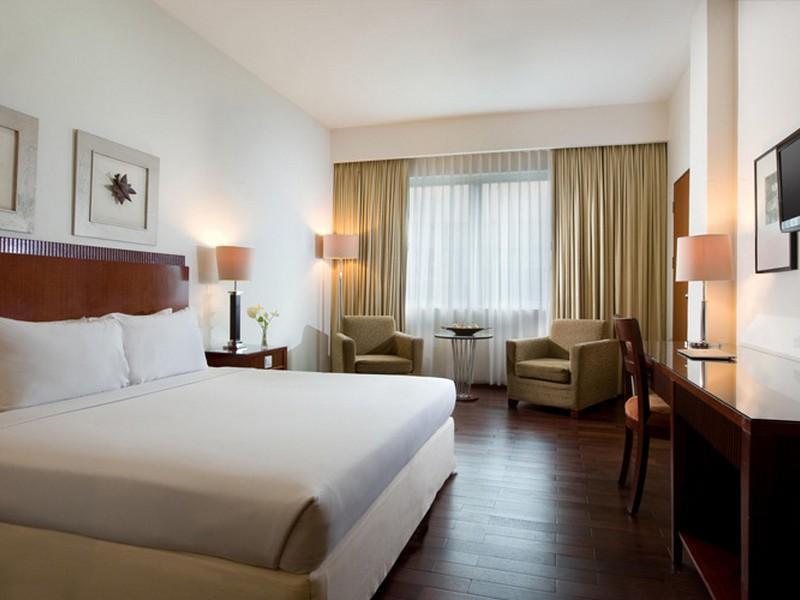 Hotel Santika Понтианак Экстерьер фото